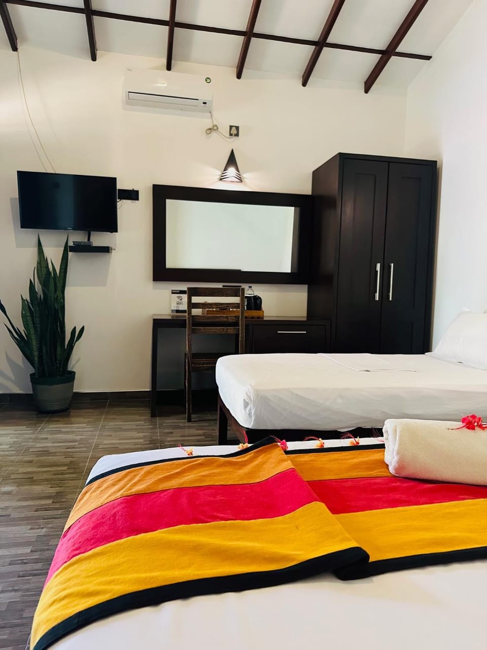 Bedroom, air conditioner