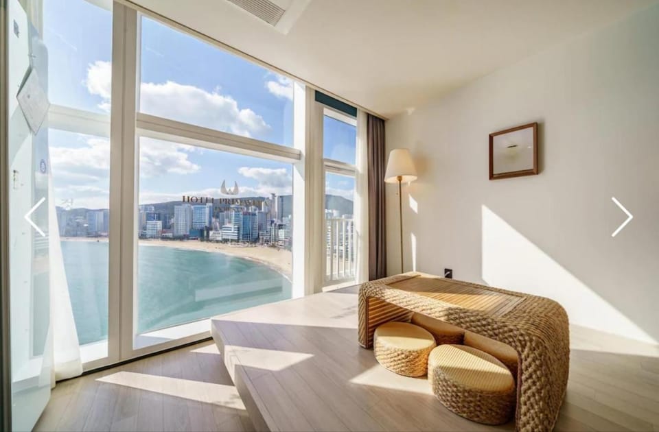 Seating area, Sea view