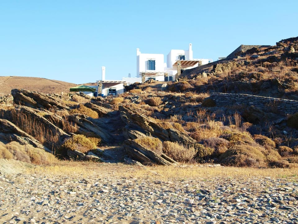 Almyra Yellow Villa House in Kea-Kythnos