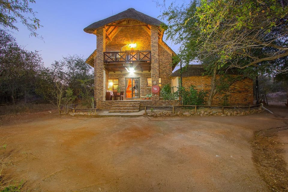Property building, Night, Garden, Garden view