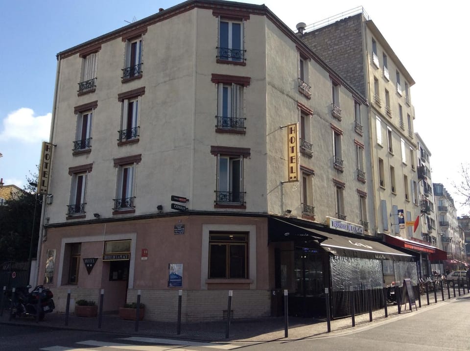 Property building, Balcony/Terrace