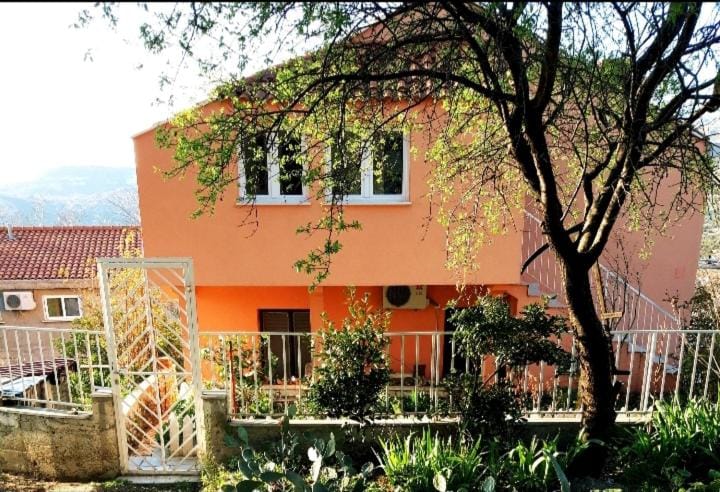 Apartment D6 Apartment in Dubrovnik-Neretva County