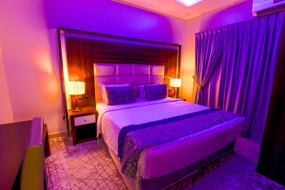 Bed, Photo of the whole room