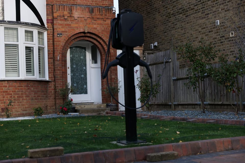 Facade/entrance, Garden view