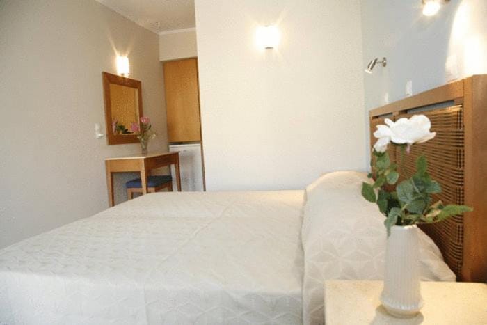 Bedroom, Garden view