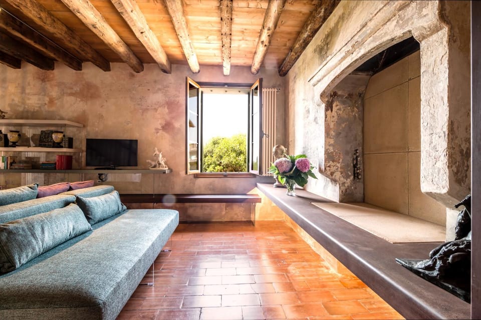 Living room, Bedroom