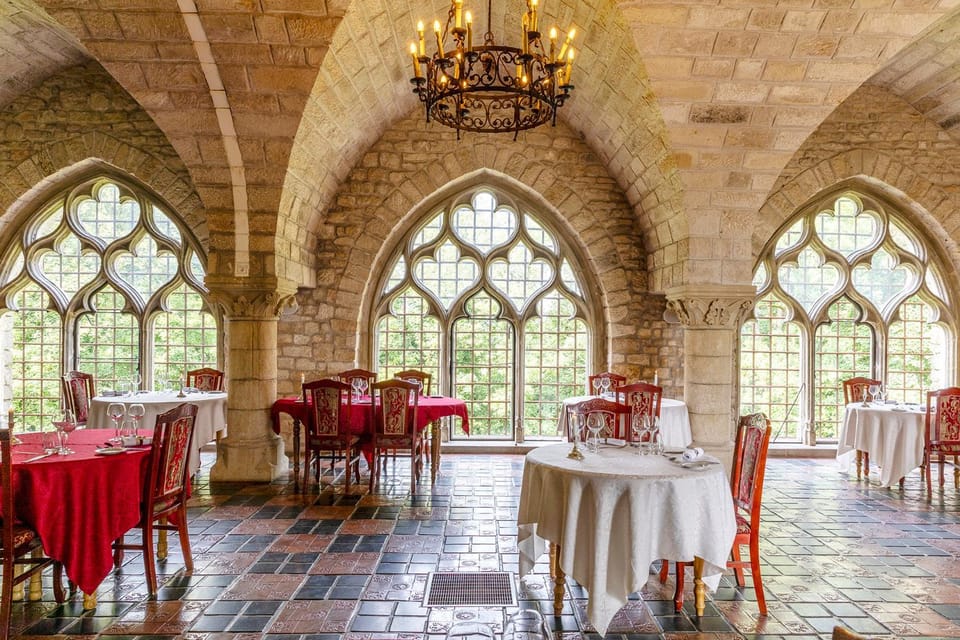 Restaurant/places to eat, Banquet/Function facilities