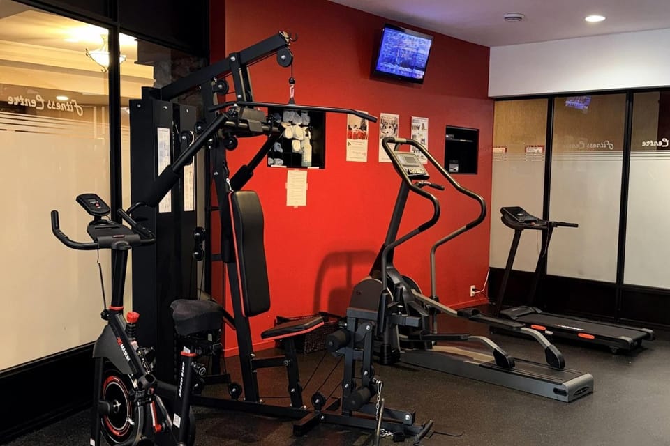 Ramada by Wyndham Kelowna Hotel & Conference Center Hotel in Kelowna