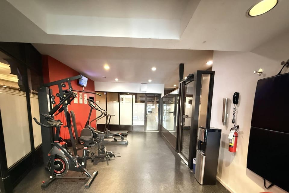 Ramada by Wyndham Kelowna Hotel & Conference Center Hotel in Kelowna
