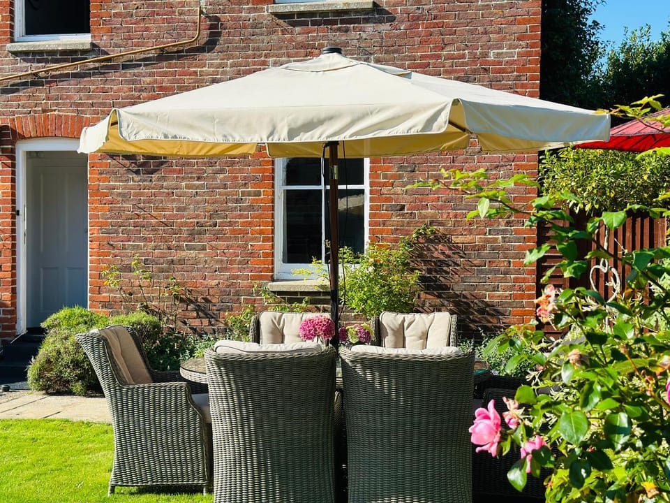 Saddlers B&B Bed and Breakfast in Chichester District