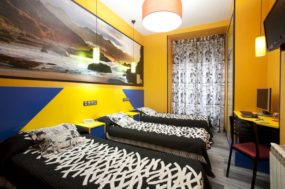 Bed, Photo of the whole room