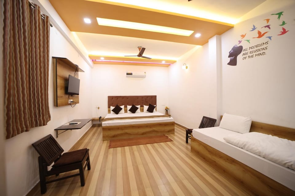 Bed, TV and multimedia, Photo of the whole room, Bedroom, Family, air conditioner