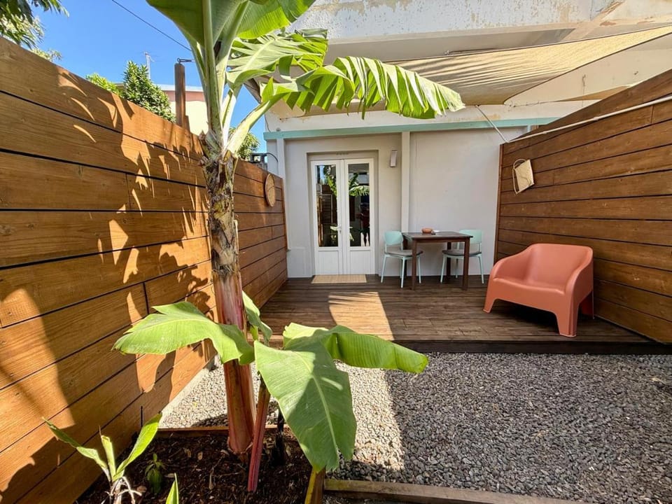 Les Cazes Terre Sainte 1 - Proche CHU & Plage House in Réunion