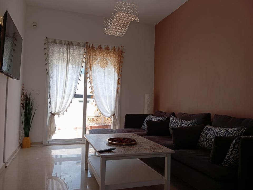 Communal lounge/ TV room, Living room, Seating area