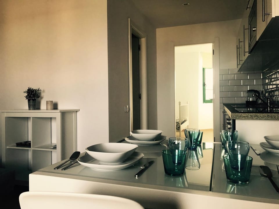 Ocean View Bouganville Apartment in Maxorata