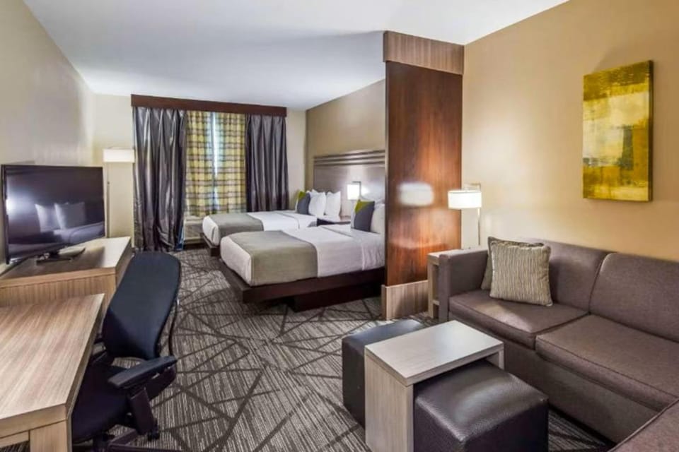 Comfort Inn & Suites Houston I-45 North - IAH Hotel in Houston
