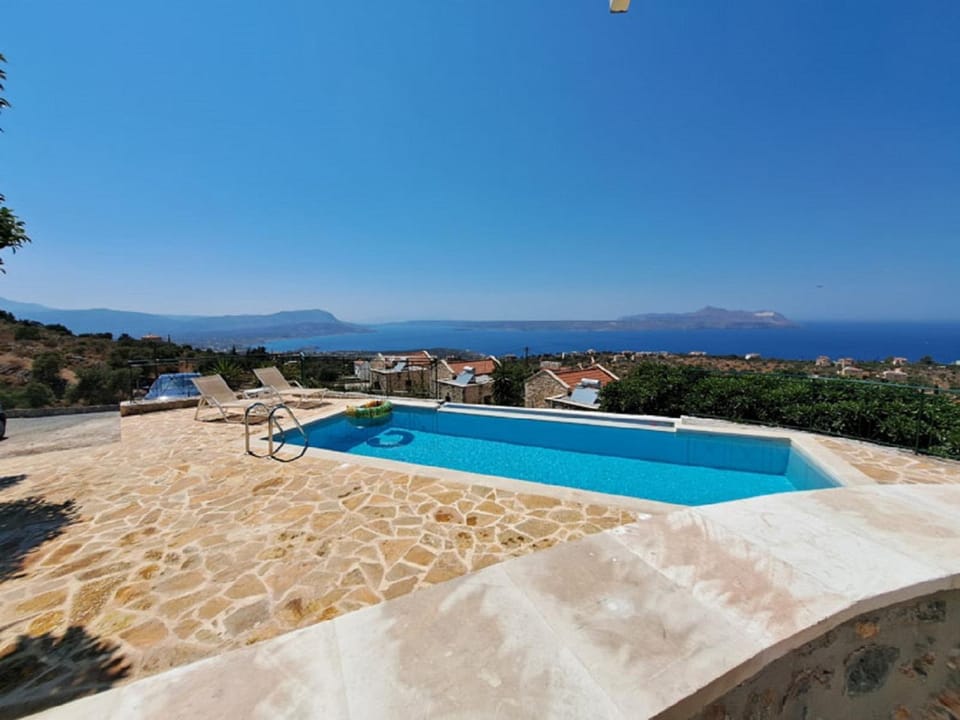 Villa Apollo - Saint George's Retreat Village Villa in Crete