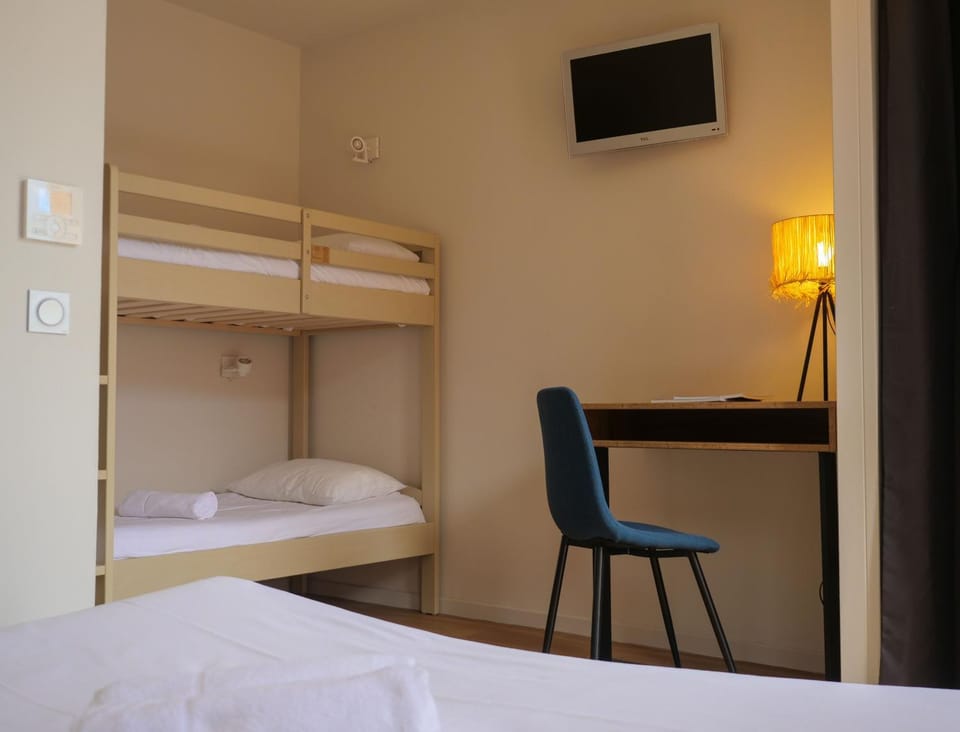 Photo of the whole room, bunk bed, hair dresser