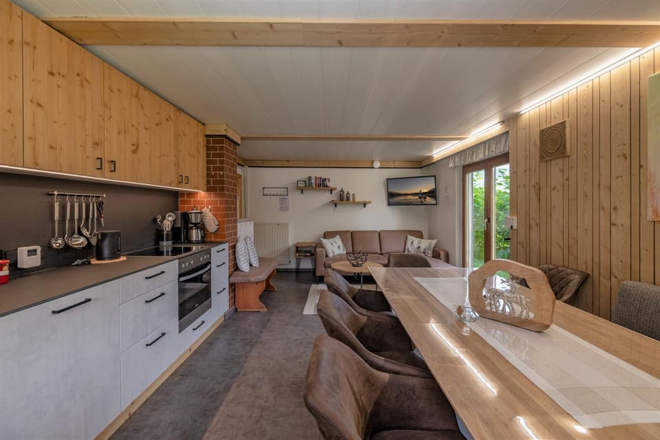 Living room, Dining area, kitchen