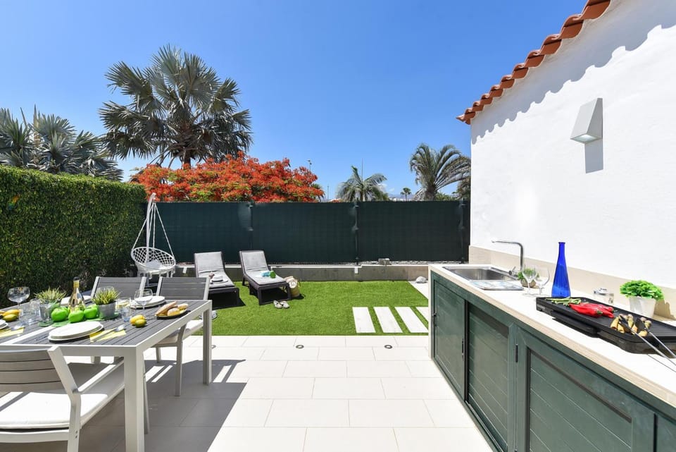 Garden, Balcony/Terrace, Dining area, sunbed