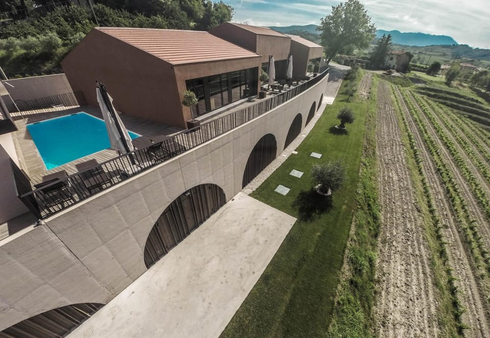 Property building, Day, Natural landscape, Balcony/Terrace, Garden view, Mountain view, Pool view, Swimming pool