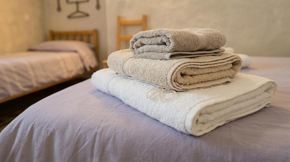 Bed, Photo of the whole room, Bedroom, towels