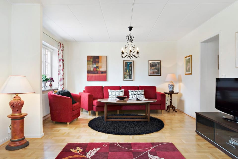 TV and multimedia, Living room, Seating area