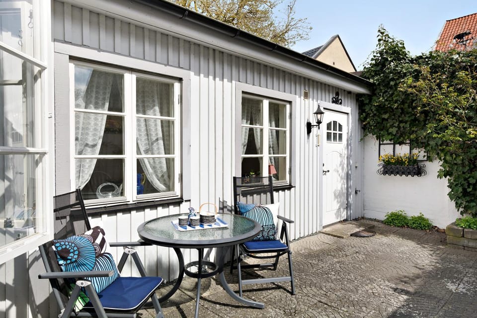 Patio, BBQ facilities, Garden, Balcony/Terrace
