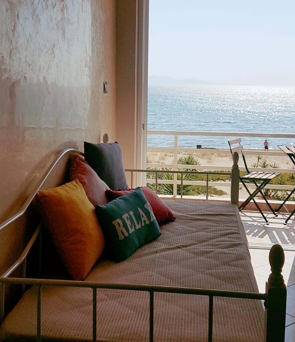 Balcony/Terrace, Seating area, Beach