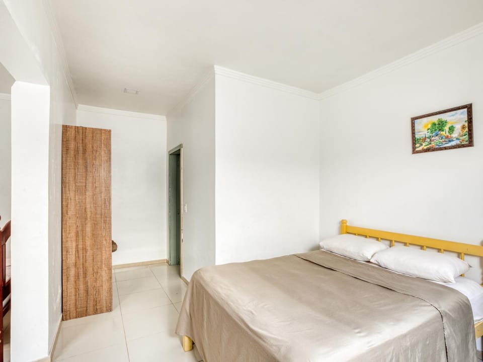 Bed, Bathroom, Photo of the whole room, wardrobe