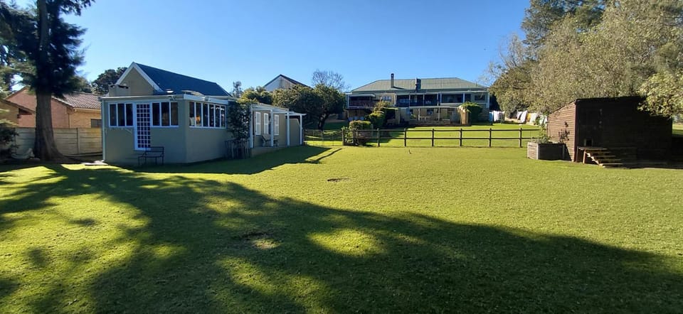 Property building, Garden, Garden view
