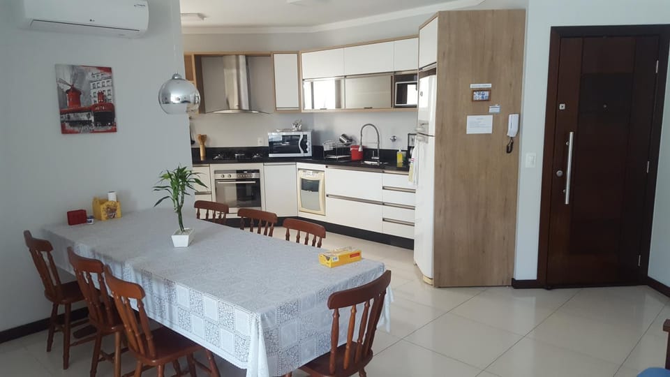 Dining area, Communal kitchen