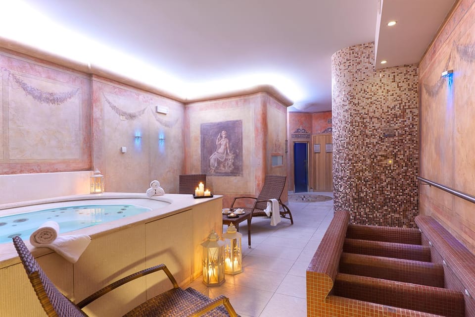 Hot Tub, Spa and wellness centre/facilities