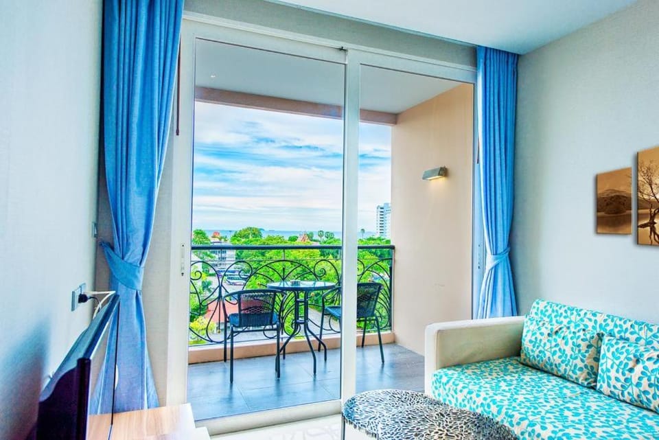 Atlantis Condo Resort Jomtien TLH Apartment in Pattaya City