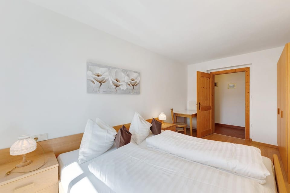 Property building, Living room, Bedroom