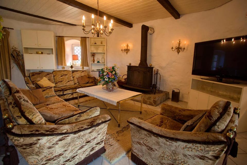 TV and multimedia, Living room, Photo of the whole room