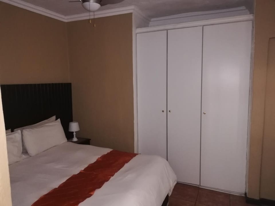 Villa Schreiner Guest House Bed and Breakfast in Sandton