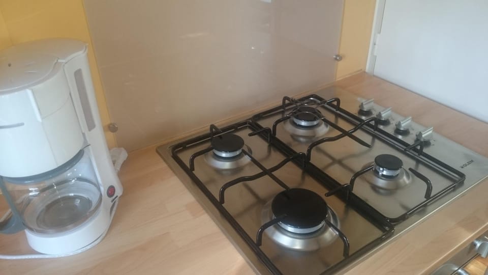 Coffee/tea facilities, Kitchen or kitchenette