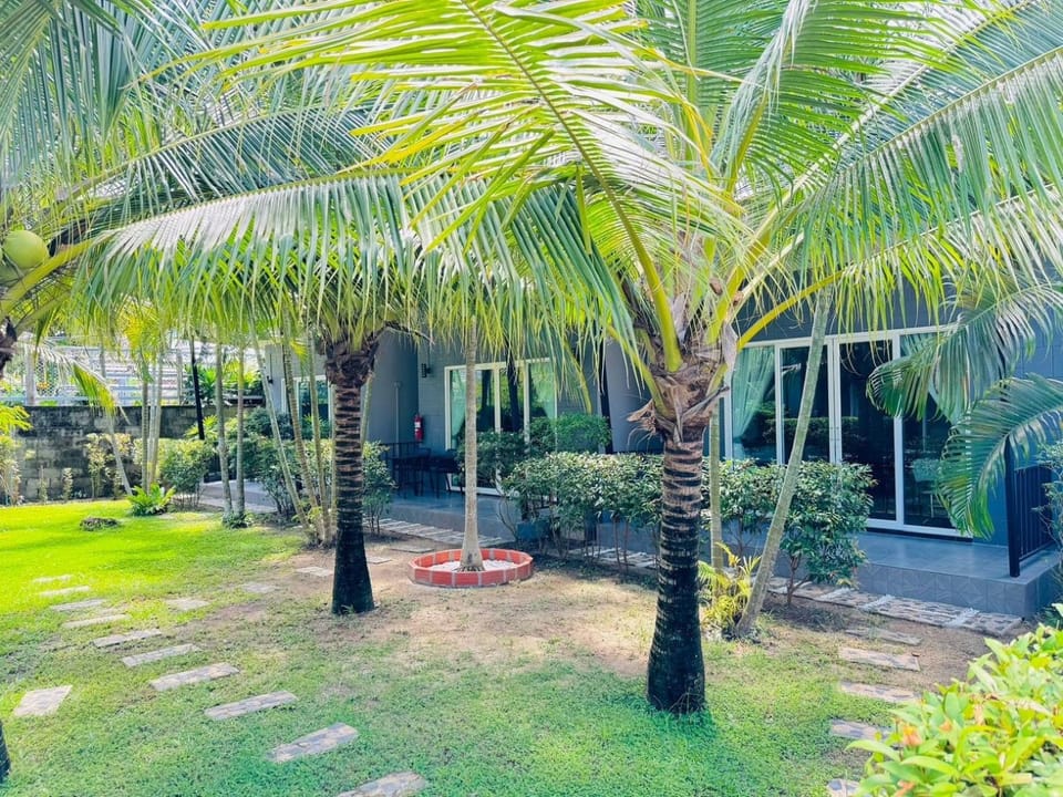 Marisa Garden Bungalow Bed and Breakfast in Choeng Thale