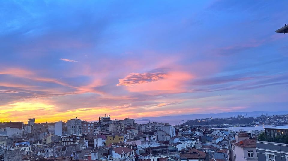 Nearby landmark, Day, Natural landscape, View (from property/room), City view, Sea view, Sunrise, Sunset