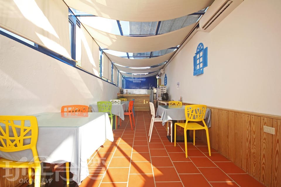 Banquet/Function facilities, Communal kitchen, Asian breakfast