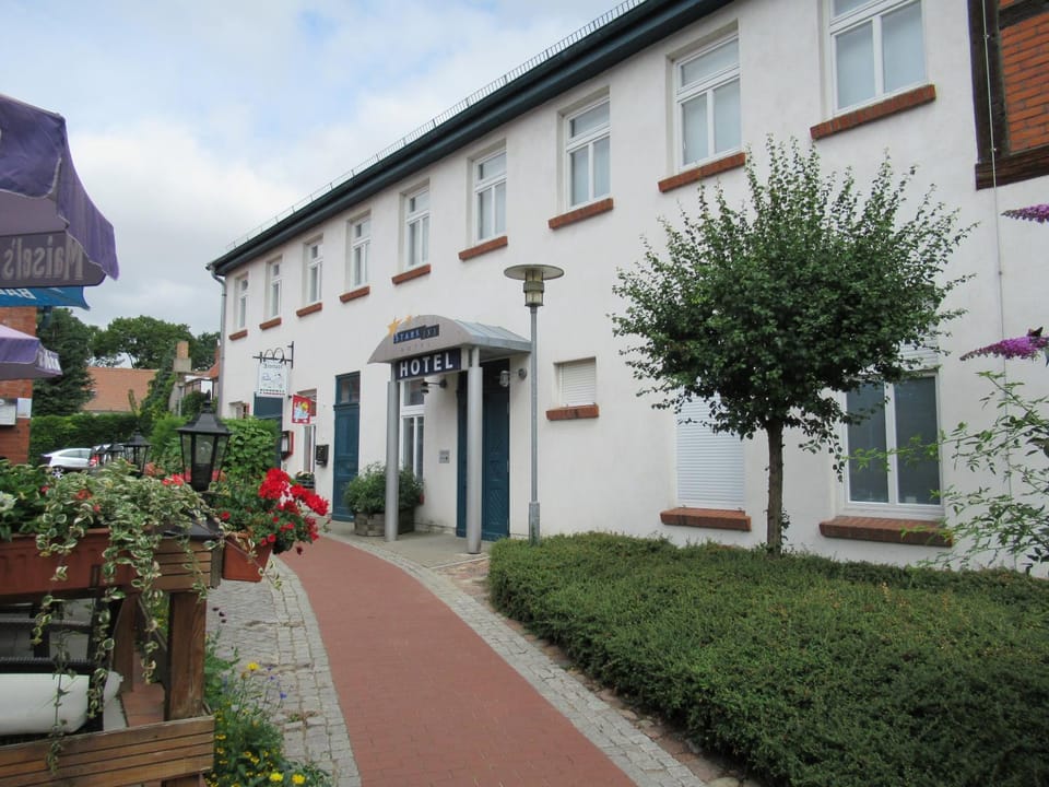 Property building, Patio