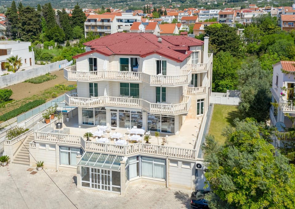 Property building, Bird's eye view