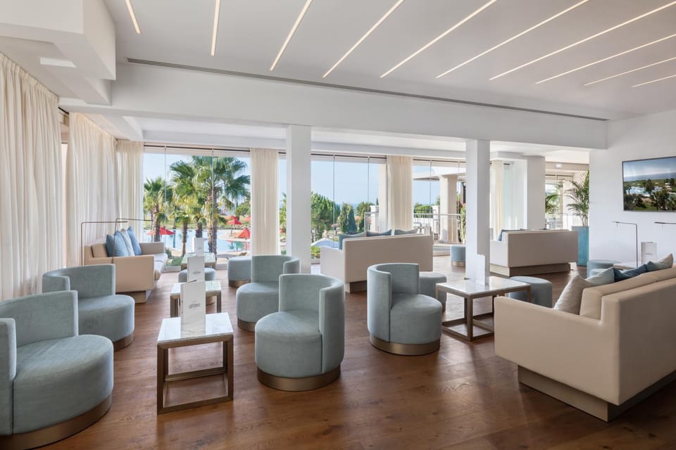 Lounge or bar