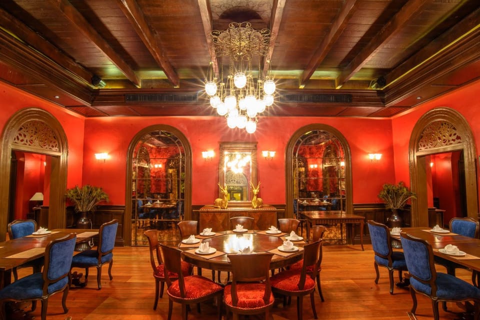 Restaurant/places to eat, Restaurant/places to eat