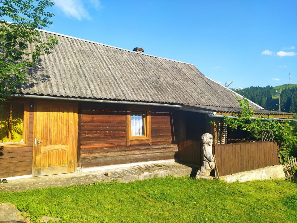 Starovitska Hata - Ethno-cottage Nature lodge in Romania