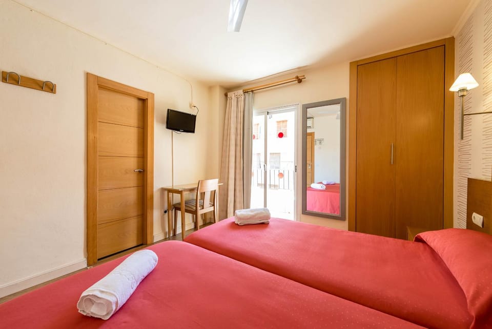 Day, Photo of the whole room