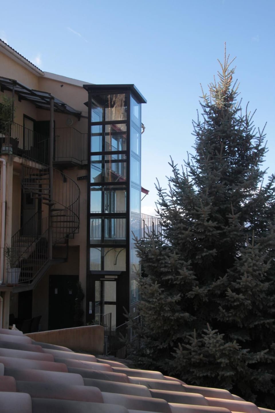 Property building, Garden
