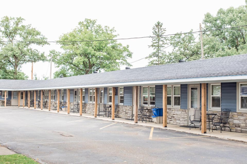 Lakes Inn Hotel in Detroit Lakes