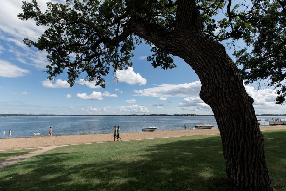 Lakes Inn Hotel in Detroit Lakes